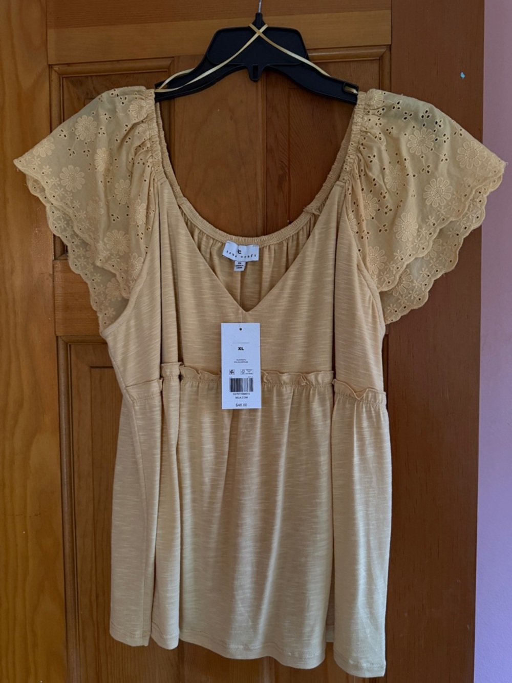 True Craft Eyelet Flutter-Sleeve Blouse
